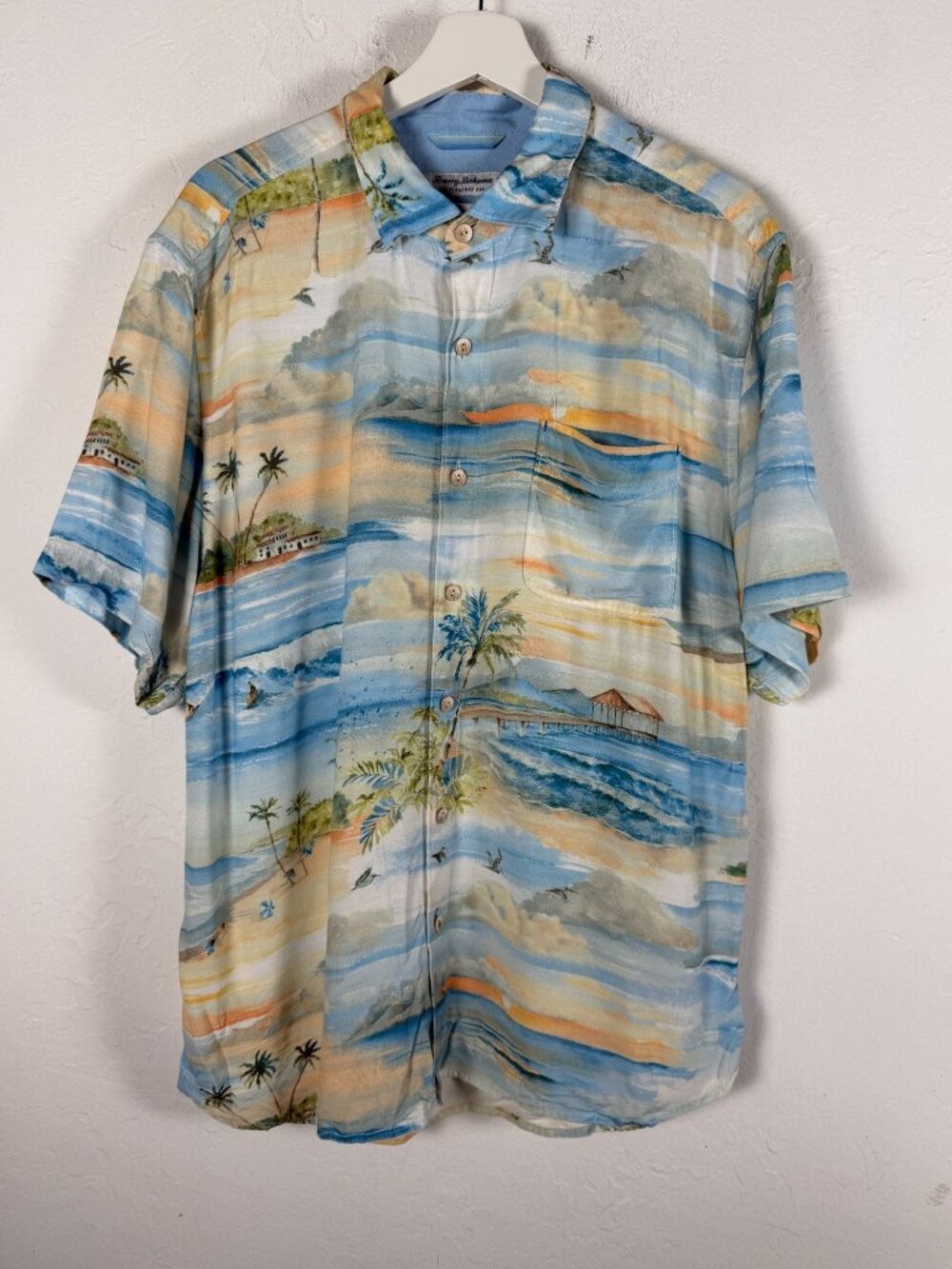 Tommy Bahama Veracruz Cay Isle Vista Shirt Mens Large Blue Orange Beach Scene